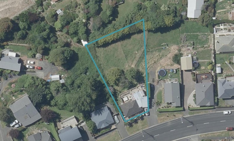 52 Mornington Road, Balaclava, Dunedin - Carousel 1