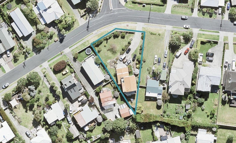 21 Tiri Road, Manly, Whangaparaoa - Carousel 1