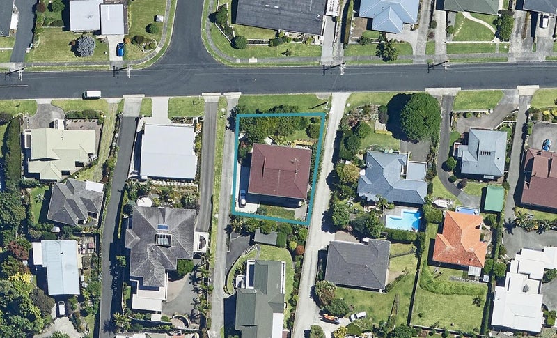 22 Western Road, Otumoetai, Tauranga - Carousel 1