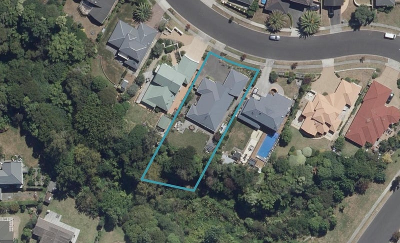 7 Keswick Crescent, Huntington, Hamilton - Carousel 1