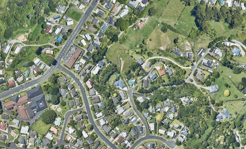 35 Twickenham Court, Bethlehem, Tauranga - Carousel 1