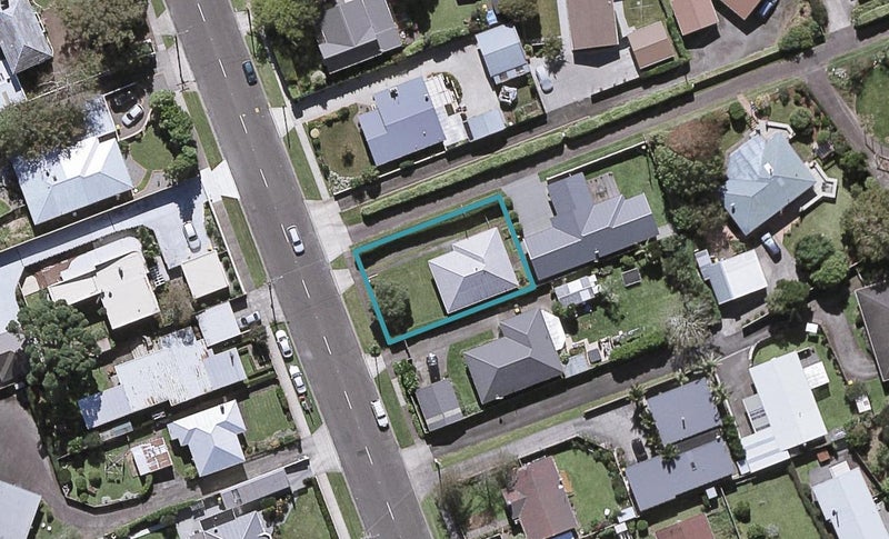 181 Brooklands Road, Vogeltown, New Plymouth - Carousel 1