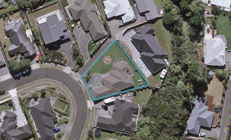 11 Manukaka Heights, Hurdon, New Plymouth - Carousel 1
