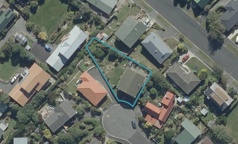 32 Botting Place, Waverley, Dunedin - Carousel 1