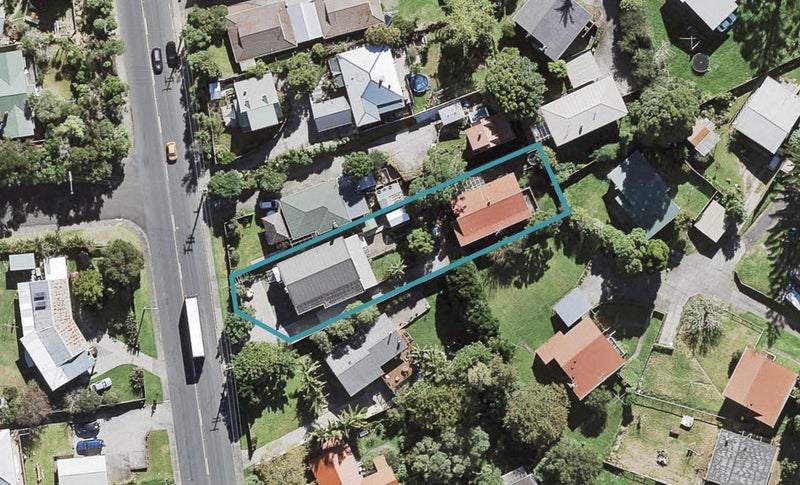 1/219 Rangatira Road, Beach Haven, Auckland - Carousel 1