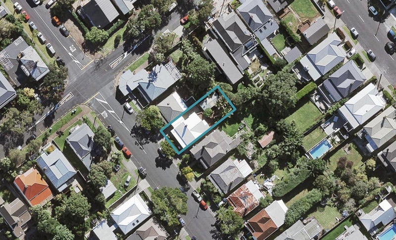 33 Ariki Street, Grey Lynn, Auckland - Carousel 1