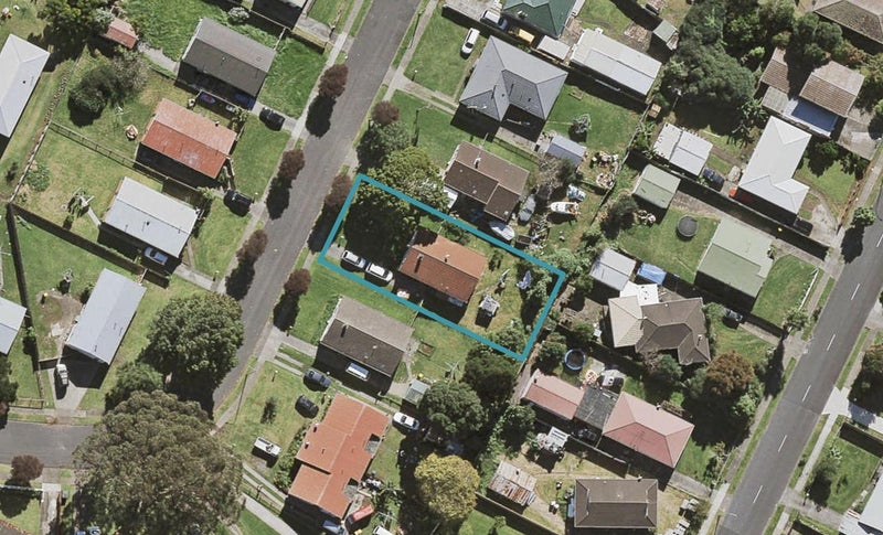 26 Lavinia Crescent, Mangere East, Auckland - Carousel 1