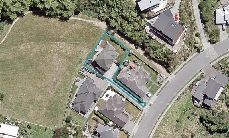 12 Meadowbank Drive, Belmont, Lower Hutt - Carousel 1
