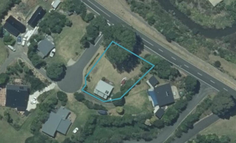 1 Taunui Place, Cooks Beach - Carousel 1