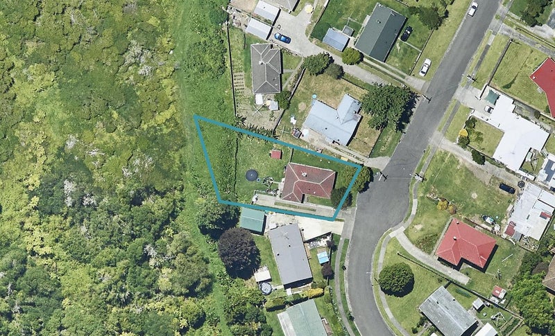 22 Jones Street, Gate Pa, Tauranga - Carousel 1