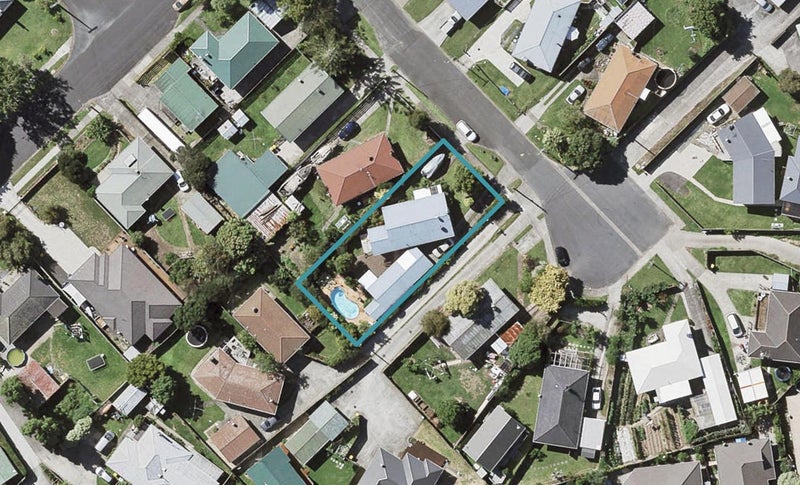 7 Dolphin Street, Pakuranga, Auckland - Carousel 1