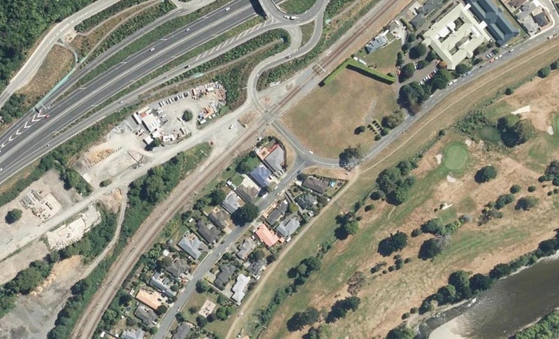 70 Mary Huse Grove, Manor Park, Lower Hutt - Carousel 1