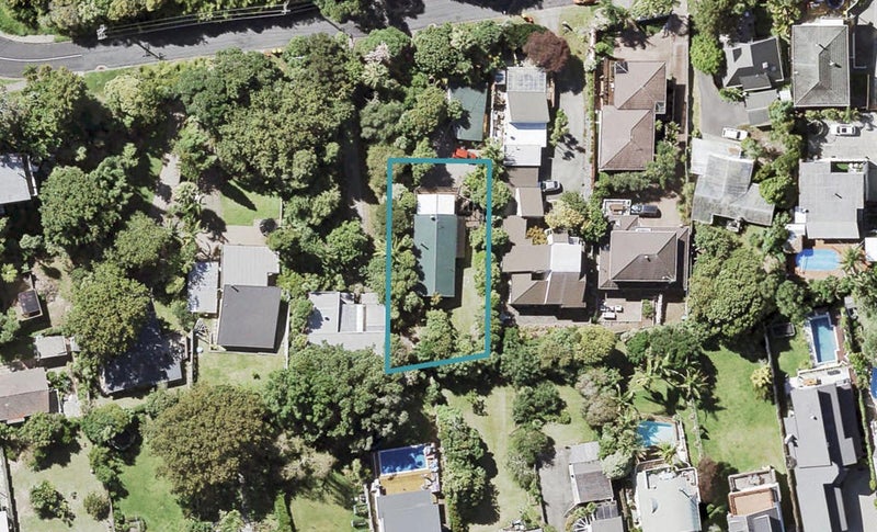 32 Sandown Road, Rothesay Bay, Auckland - Carousel 1