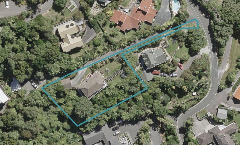 35 Pomare Road, Tirohanga, Lower Hutt - Carousel 1