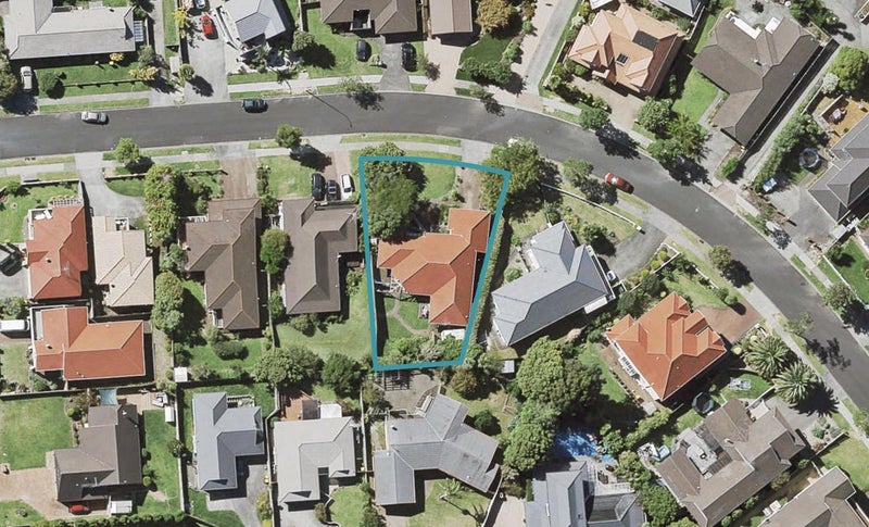 7 Simmental Crescent, Somerville, Manukau - Carousel 1