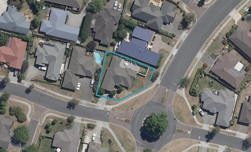 2 Cranmore Avenue, Huntington, Hamilton - Carousel 1