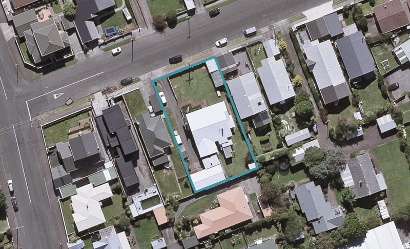 6 Barriball Street, Fitzroy, New Plymouth - Carousel 1