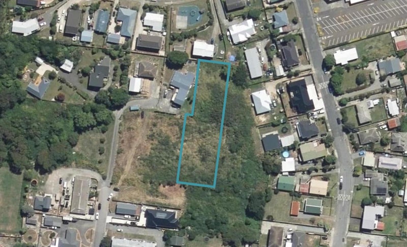 24 Te Arawi Street, Takapūwāhia, Porirua - Carousel 1