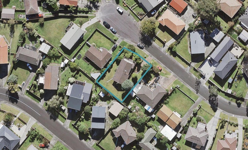 16 Foyle Place, Glendene, Auckland - Carousel 1