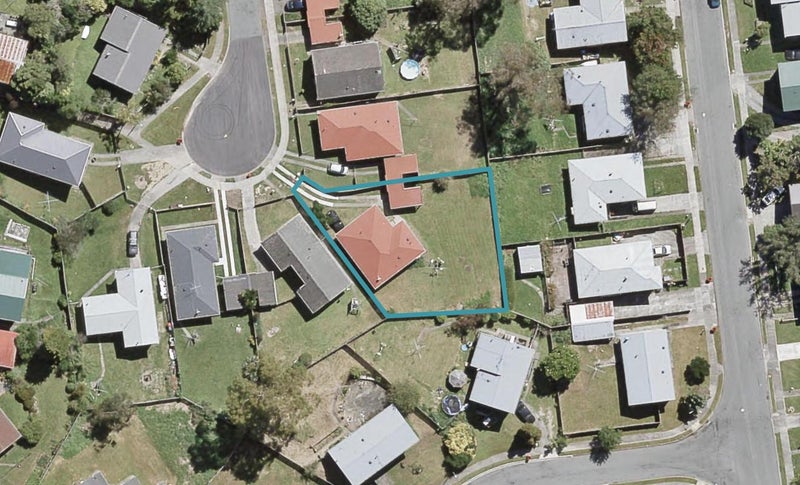 47 Speargrass Grove, Timberlea, Upper Hutt - Carousel 1