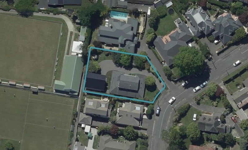 18 Makora Street, Fendalton, Christchurch - Carousel 1