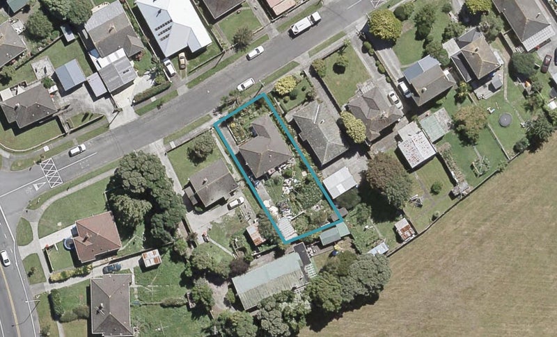 6 Peck Street, Taita, Lower Hutt - Carousel 1