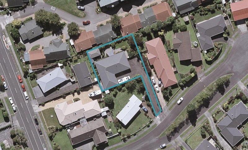 3A Boulevard Drive, Merrilands, New Plymouth - Carousel 1