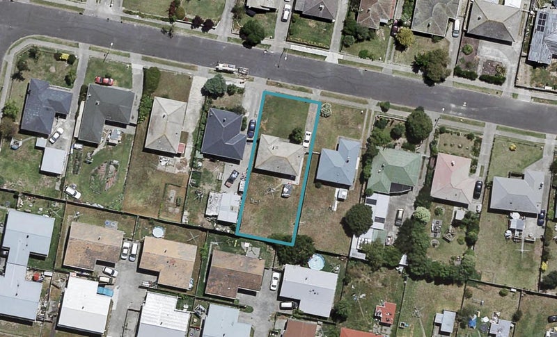 22 Curling Crescent, Onekawa, Napier - Carousel 1