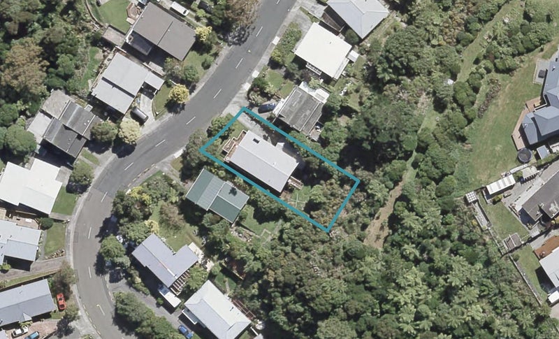 16 Kingsley Street, Stokes Valley, Lower Hutt - Carousel 1