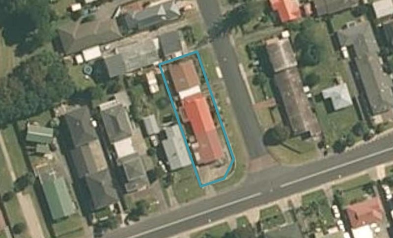 2 Elizabeth Street, Orewa, Orewa - Carousel 1