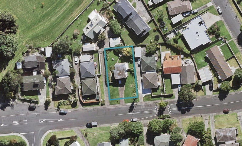 78 Moore Street, Hillcrest, Auckland - Carousel 1
