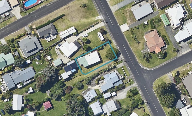 0 , Waihi Beach - Carousel 1