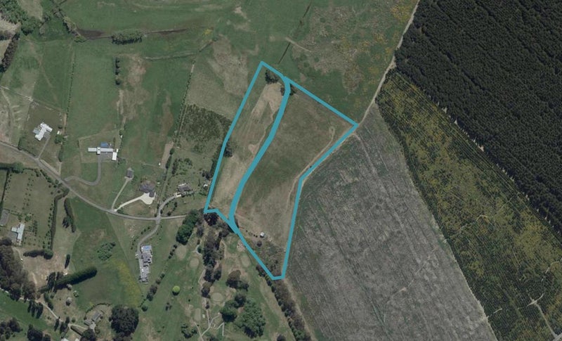 5 Old Windsor Lane, Bottle Lake, Christchurch - Carousel 1
