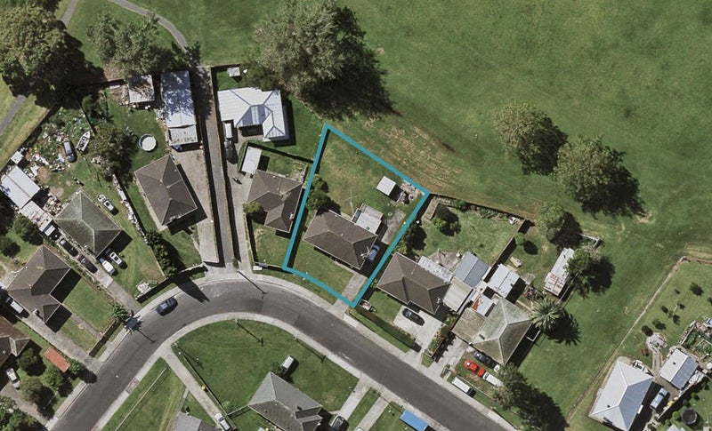 17 Velvet Crescent, Otara, Auckland - Carousel 1
