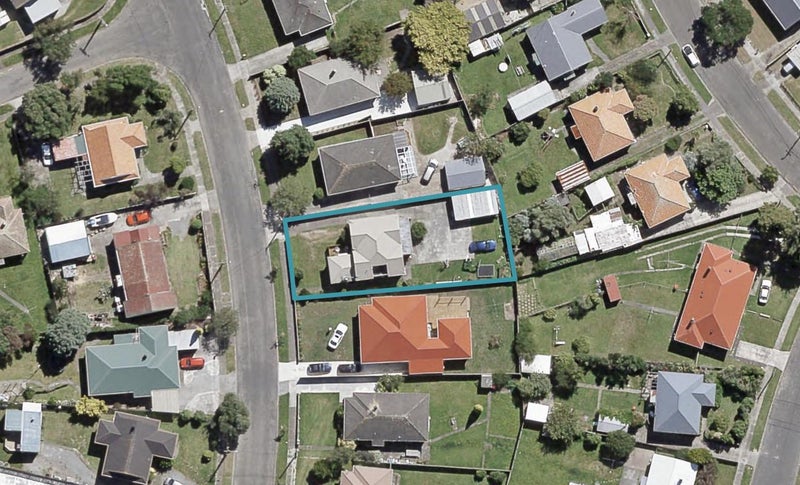 12 Pringle Street, Taita, Lower Hutt - Carousel 1