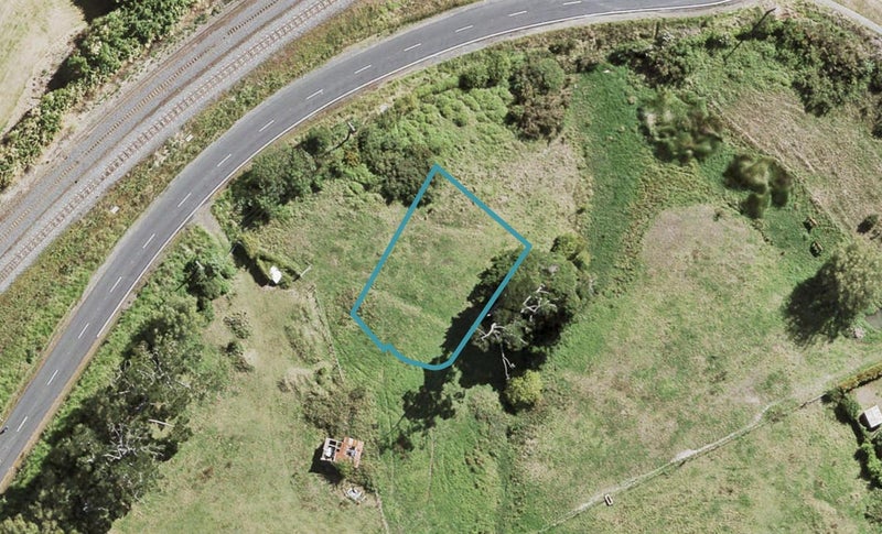 16 Kiokio Place, Swanson, Auckland - Carousel 1