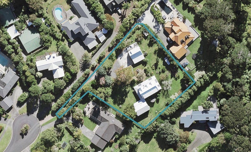 9 Shiloh Way, Greenhithe, Auckland - Carousel 1