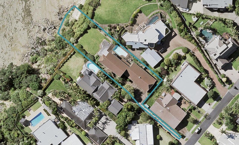 31 Clyside Avenue, Half Moon Bay, Auckland - Carousel 1