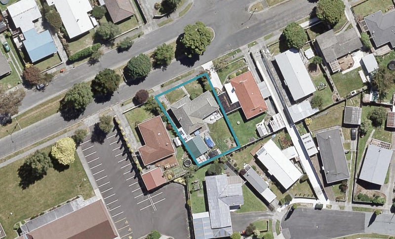 191 California Drive, Totara Park, Upper Hutt - Carousel 1