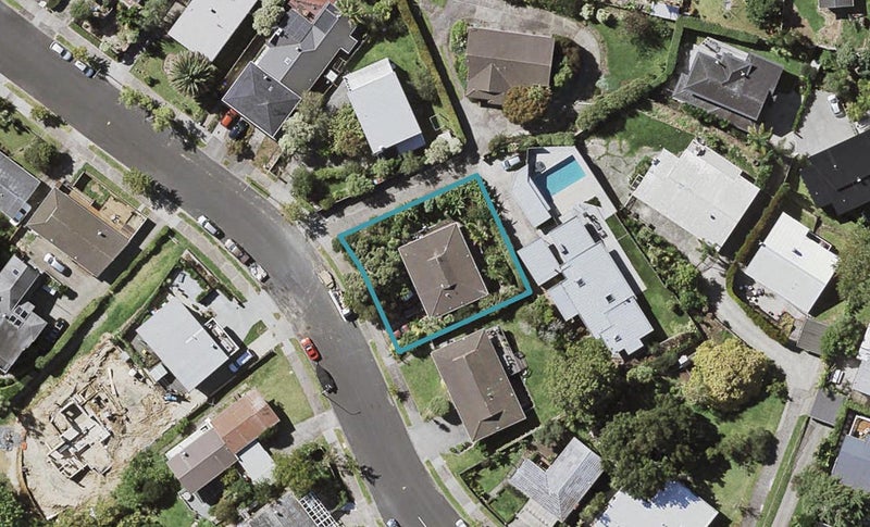42 Ripon Crescent, Meadowbank, Auckland - Carousel 1