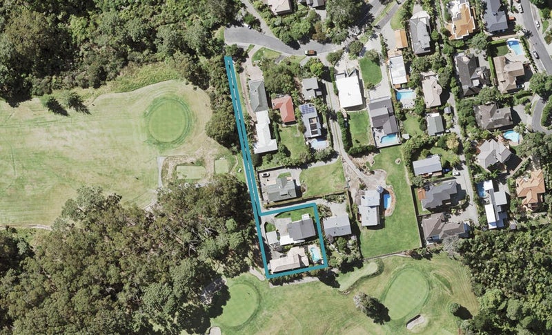 1/100 Park Rise, Campbells Bay, Auckland - Carousel 1