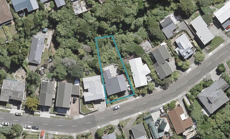50 Harbour View Road, Harbour View, Lower Hutt - Carousel 1