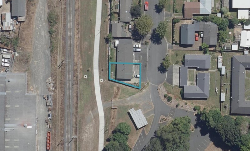 1/1 Mary Street, Frankton, Hamilton - Carousel 1