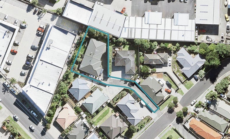 2/11 Elan Place, Stanmore Bay, Whangaparaoa - Carousel 1