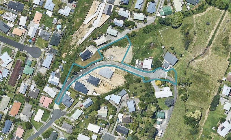17 Dunrobbin Place, Gate Pa, Tauranga - Carousel 1
