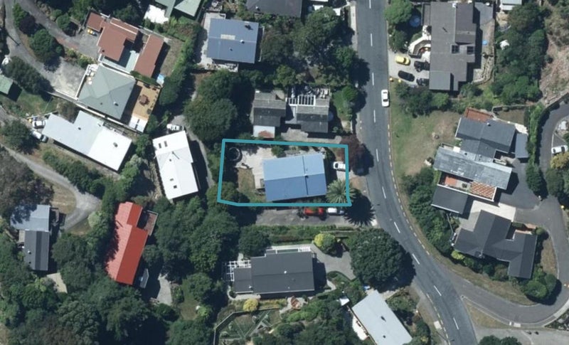 20 Oak Avenue, Paremata, Porirua - Carousel 1