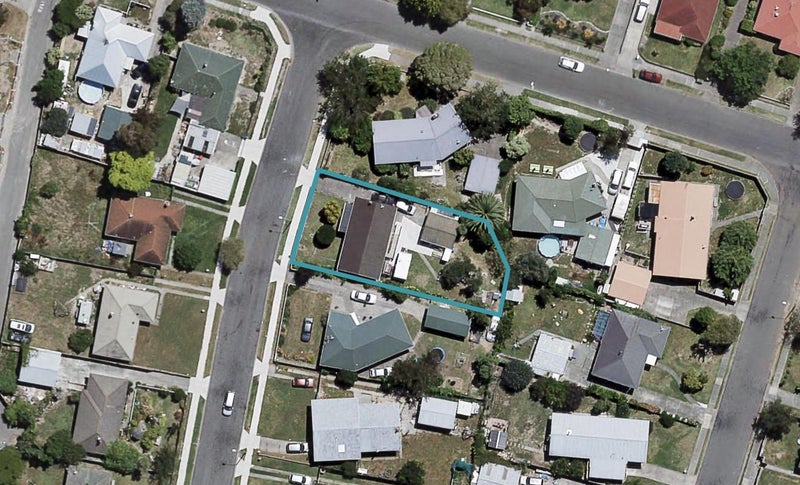 4 Scully Crescent, Onekawa, Napier - Carousel 1