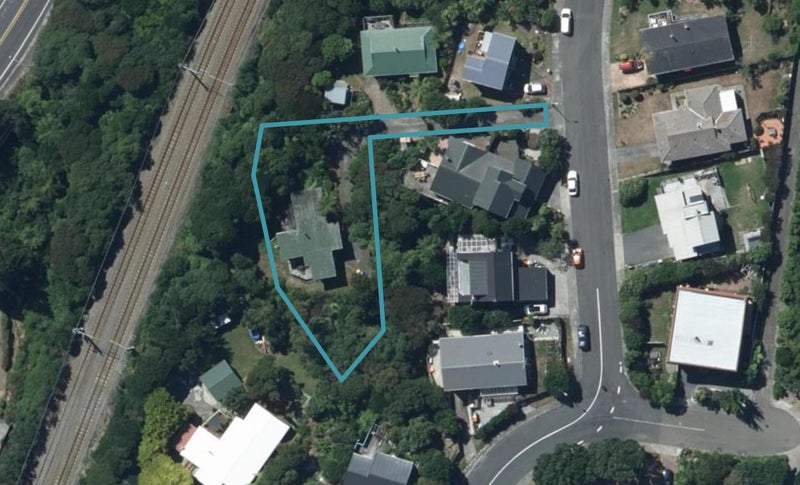 7 Puketai Place, Pukerua Bay, Porirua - Carousel 1