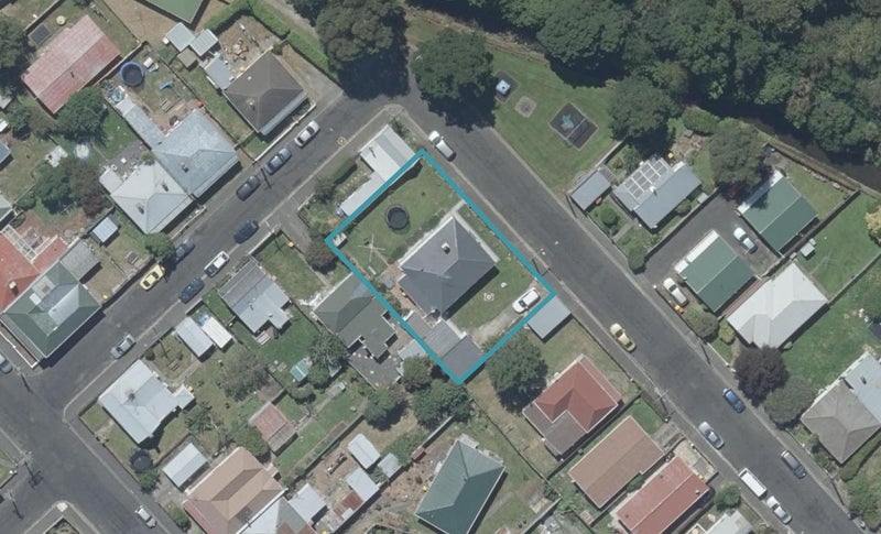 41 Pentland Street, North East Valley, Dunedin - Carousel 1