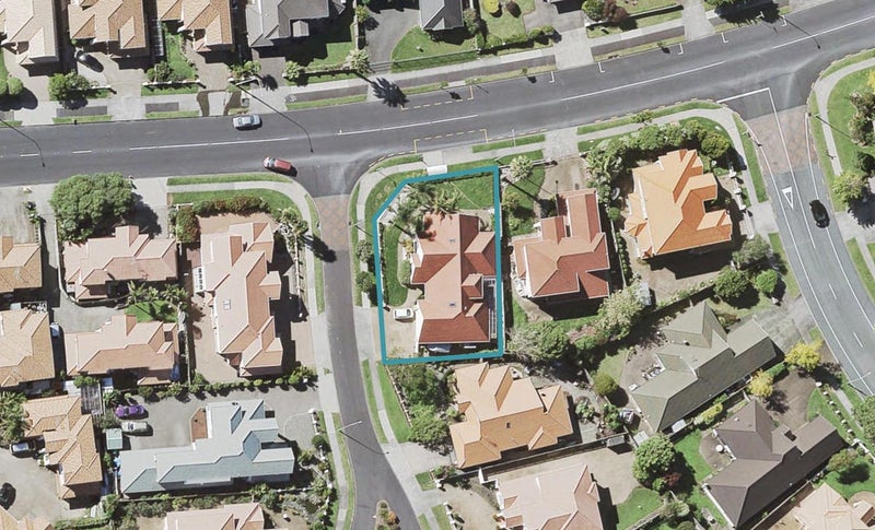 2 Renway Rise, Somerville, Manukau - Carousel 1